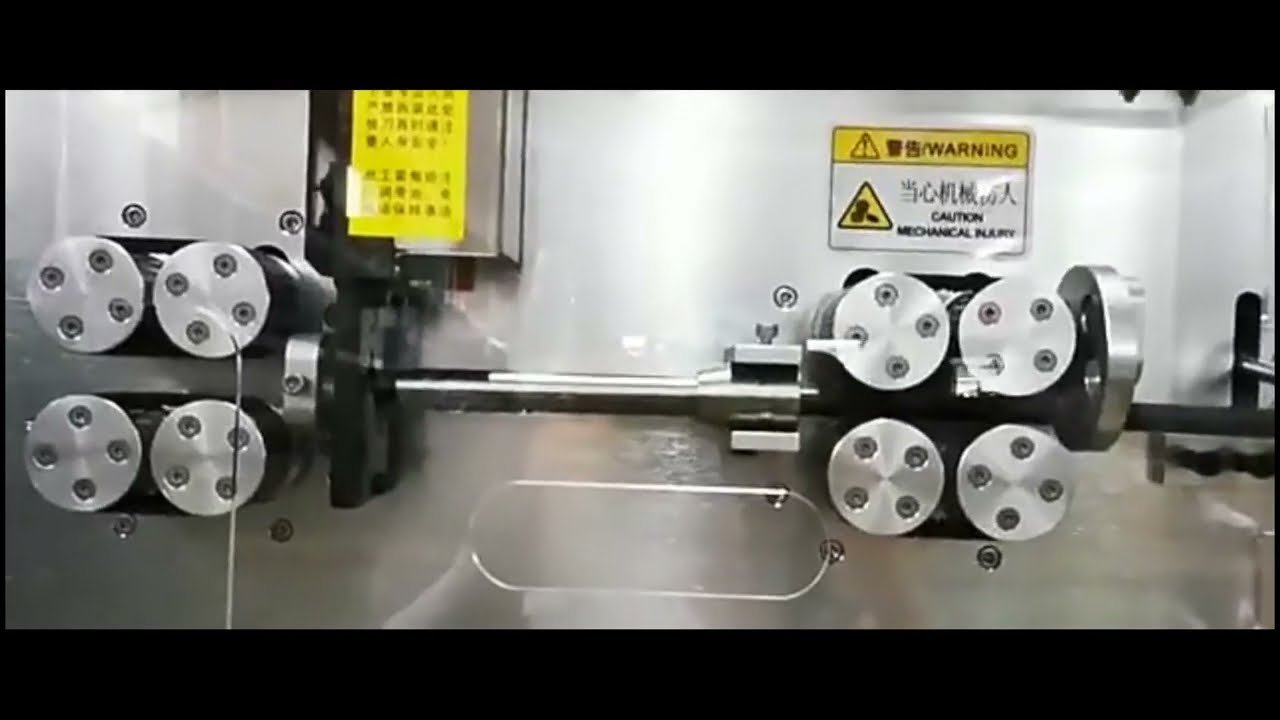 Automatyczna maszyna do cięcia i zdejmowania izolacji z lin stalowych i kabli PVC z kontrolą PLC