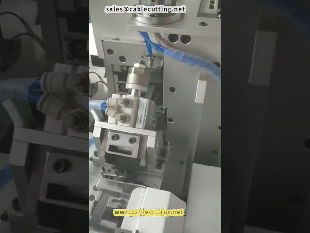 Automatyczna maszyna do zaciskania końcówek płaskich kabli z podwójną głowicą