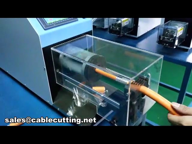 Półautomatyczna maszyna do ściągania izolacji kabli koncentrycznych WPM-25200