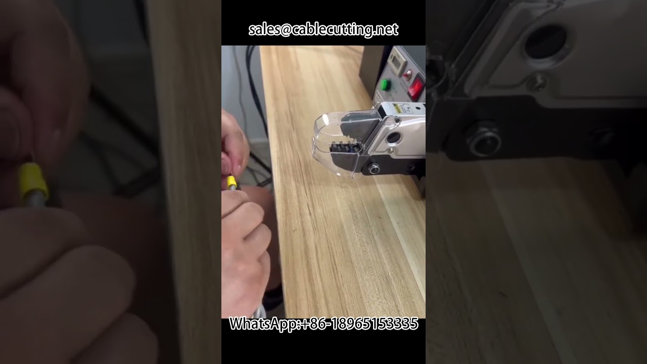 Elektryczna maszyna do zaciskania końcówek