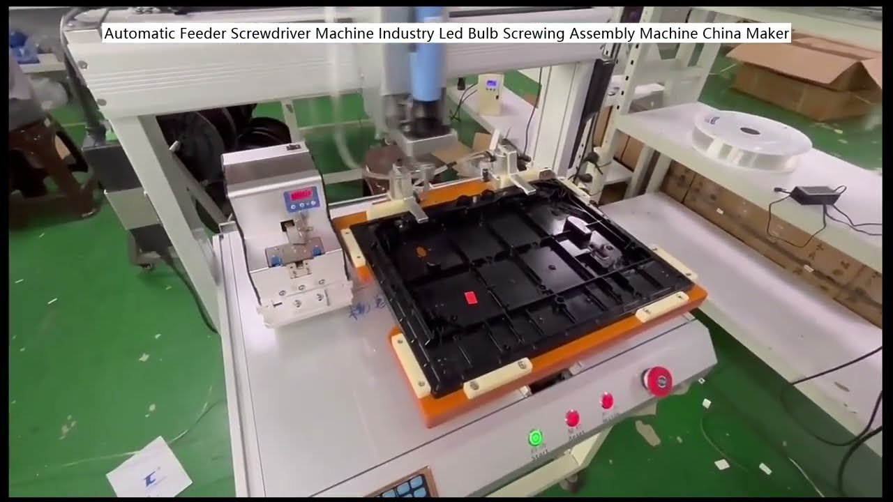 Automatyczna maszyna do wkręcania żarówek LED z podajnikiem – producent z Chin